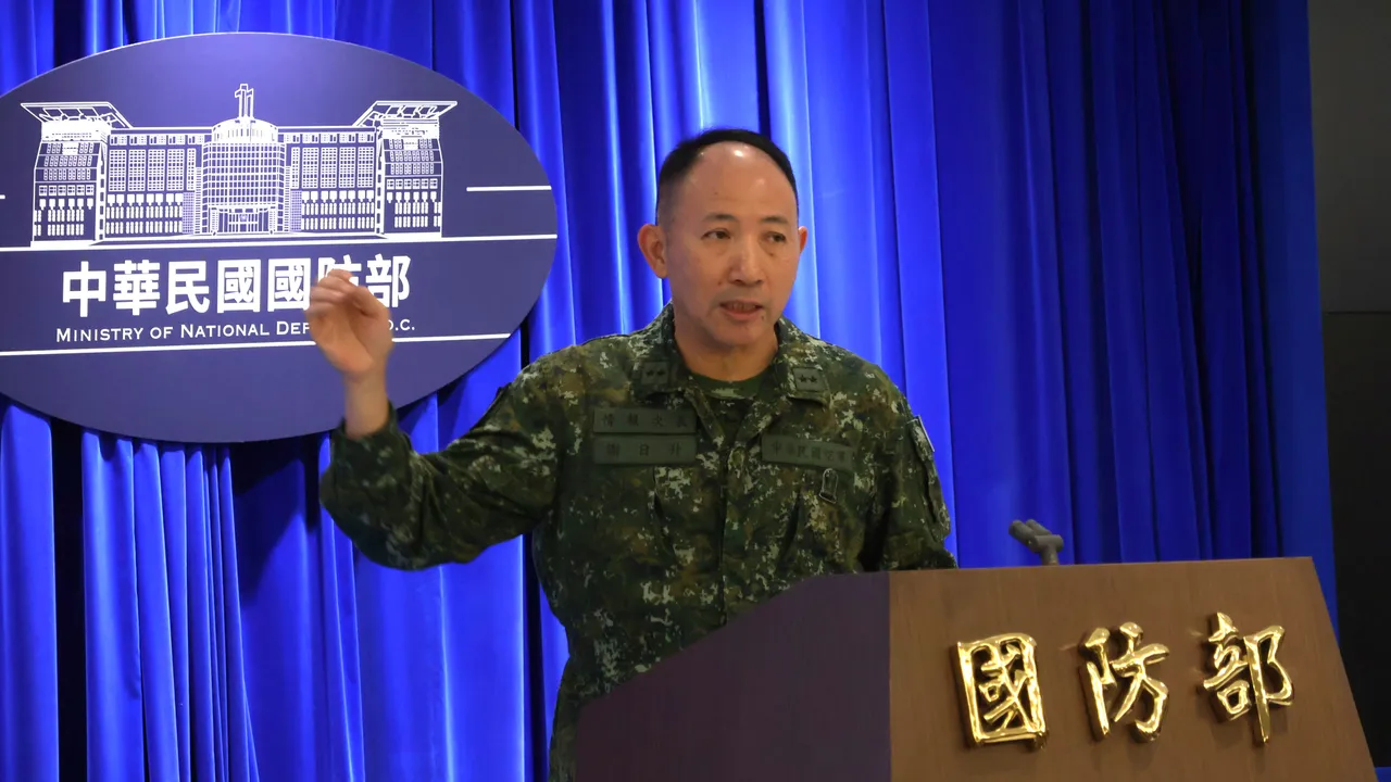 中共发射27枚多管火箭！弹落位置比1996年台海危机更近