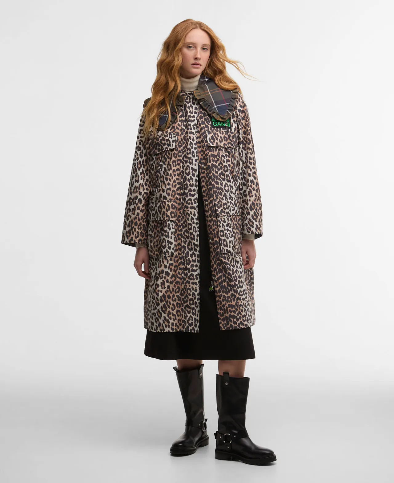 Barbour x GANNI豹纹防水派克外套，2万1000元。品牌提供