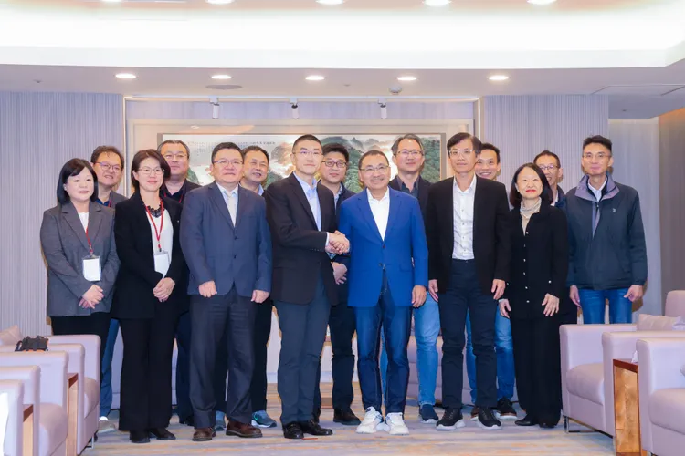 侯友宜說，新北市積極推動「都更三箭」提升更新量能，也透過大眾運輸導向發展（TOD）推動都更，讓捷運到哪裡，都更做到哪裡。城鄉局提供