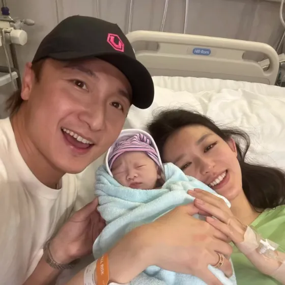 方力申秀一家三口幸福照。翻摄方力申IG