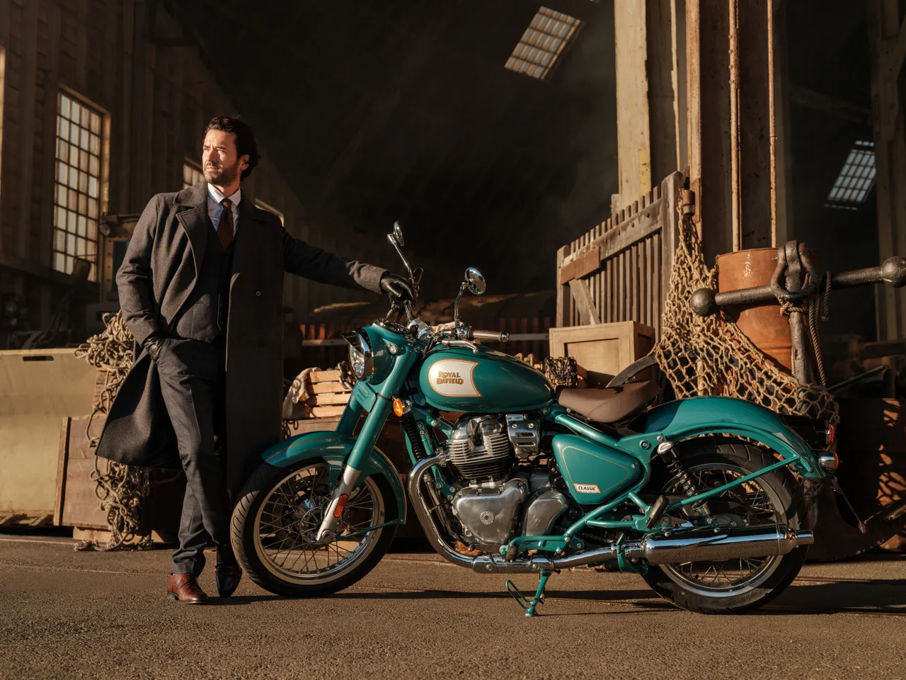 延续 Classic 系列设计语汇，搭载双缸动力，兼顾外观质感与动力输出表现。建议售价：NT$309,800 元起。原厂照片