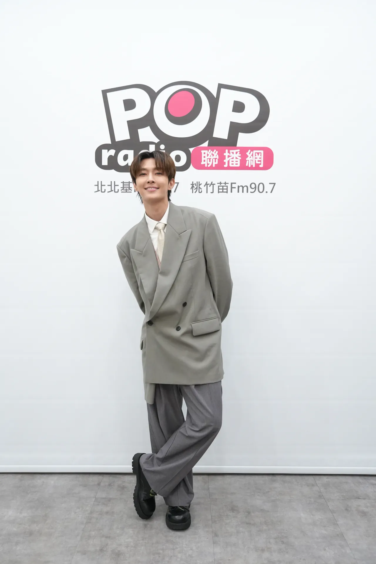 炎亚纶如今认为缺陷反而更有记忆点。Pop Radio提供