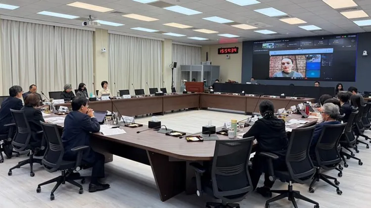 國家人權委員會8日舉辦2025年世界人權日視訊專題講座，邀2022年諾貝爾和平獎得主、烏克蘭公民自由中心主席馬特維丘克以視訊發表專題演講。中央社（人權會提供）
