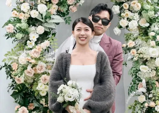 百万YTR「欸你这周要干嘛」她奉子成婚！新郎不露脸被亏：E人假I