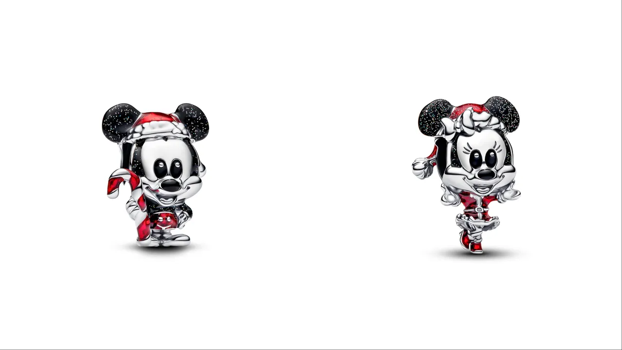 PANDORA迪士尼米奇圣诞造型串饰（左）、迪士尼米妮圣诞造型串饰（右），各2880元。品牌提供