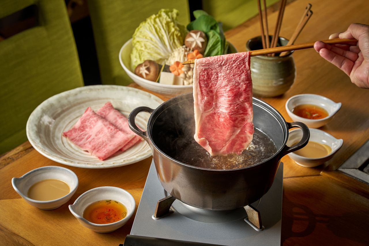 台北美福飯店限時推極品飛驒牛 涮涮鍋、炭火、鐵板、壽司都有