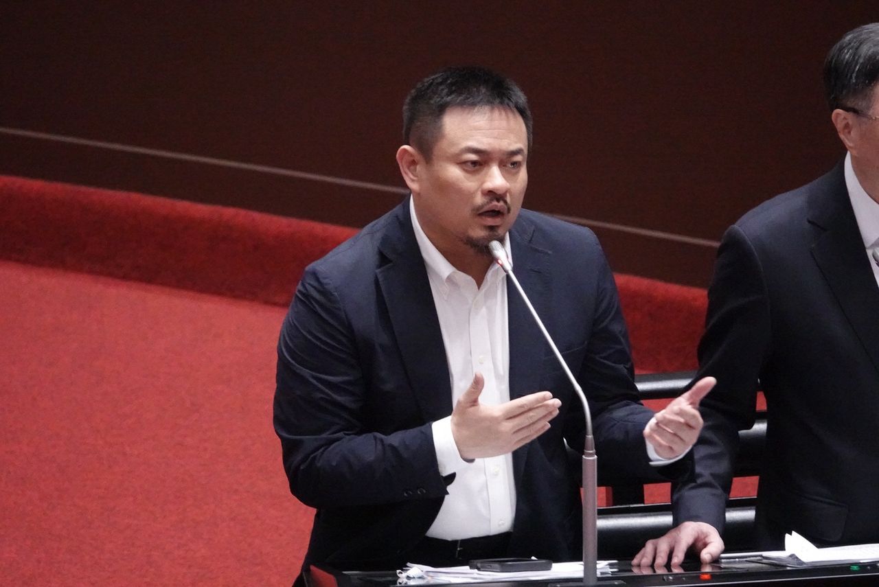 勞保2049破產警訊!缺口恐達22.7兆 洪申翰:持續爭取預算