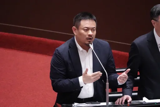 劳保2049破产警讯！缺口恐达22.7兆　洪申翰：持续争取预算