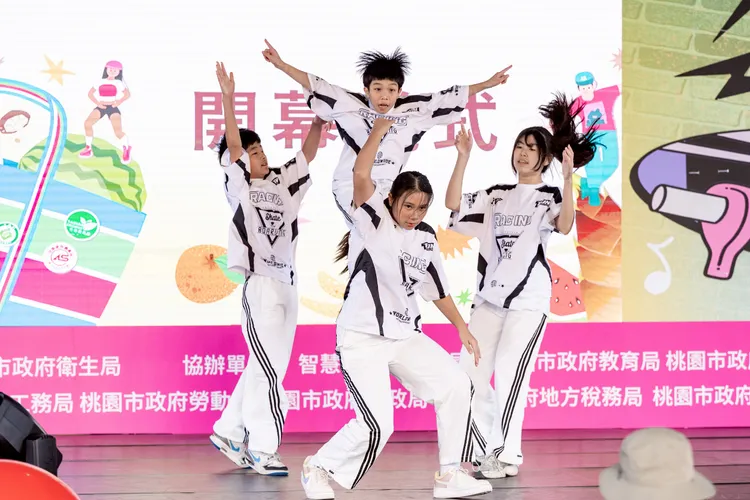 「桃食安心·舞动健康」嘉年华活动。桃园市府提供