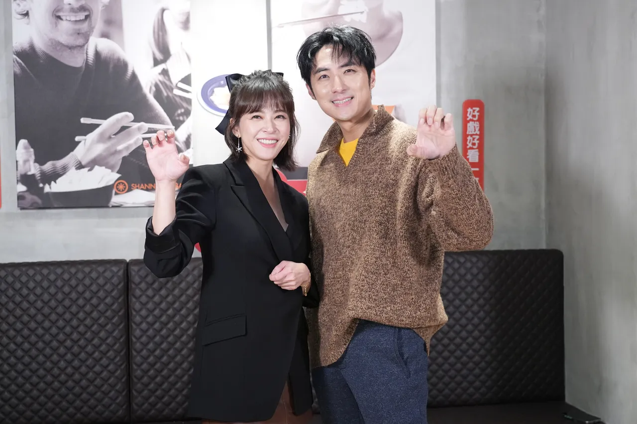 苏晏霈将穿性感睡衣诱惑老公李运庆。彭欣伟摄