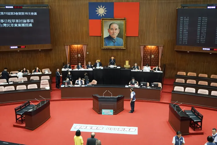 立法院5日處理《財劃法》覆議案。立法院議場資料照片，邱筠媜攝