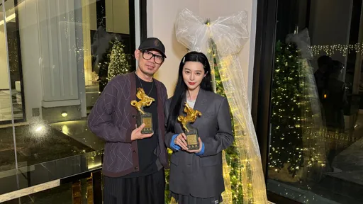 范冰冰金马奖座终于到手　雀跃捧金马豪宅庆功