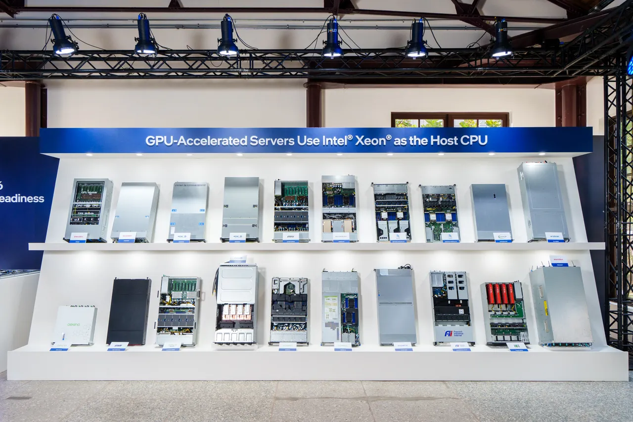 Intel Xeon系列处理器。英特尔提供