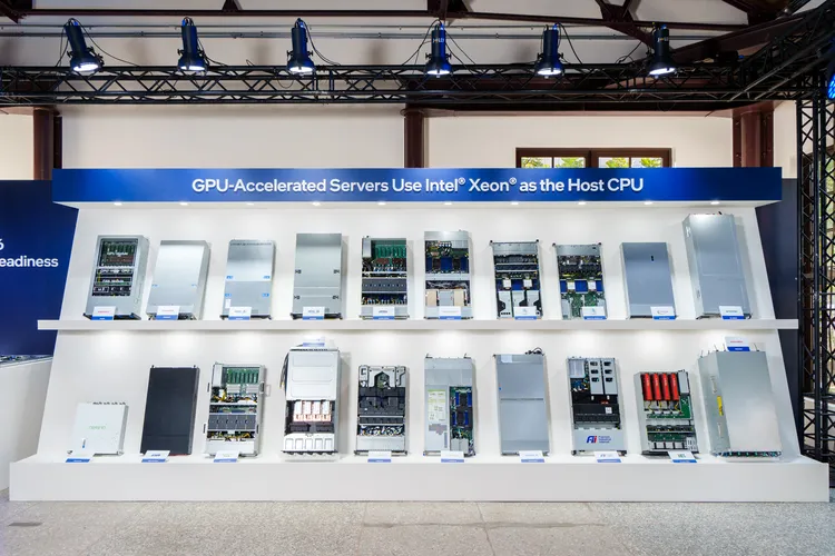 Intel Xeon系列處理器。英特爾提供