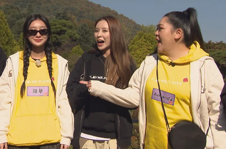 陳華（左起）、莊錠欣、Amanda等玩遊戲。綜藝玩很大提供