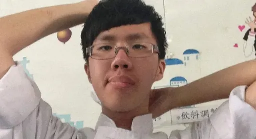 张文「酒驾被军汰除」背景曝！父母2年没联络也被肉搜