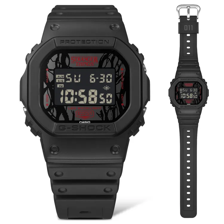 CASIO X《怪奇物語》聯名錶DW-5600STT，4200元。品牌提供