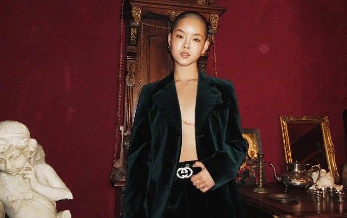 20歲女團成員動了切除胸部手術 ！從來不覺得自己是女性