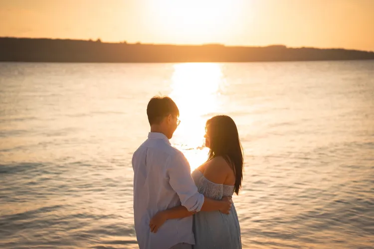 丁妹和老公到沖繩度「寶寶蜜月 babymoon（產前蜜月）」。翻攝丁妹臉書