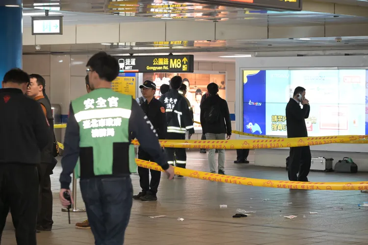 北捷台北車站及中山商圈19日發生恐怖攻擊事件，造成多名死傷，震驚社會。彭欣偉攝