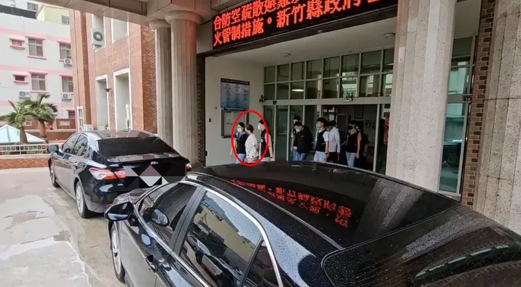 陈姓女代书与诈团联手诱骗民众。翻摄画面