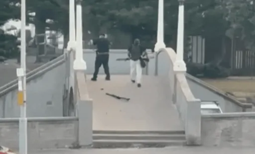 震惊！雪梨海滩犹太节庆枪击案增至16死、40伤　警：凶嫌为父子