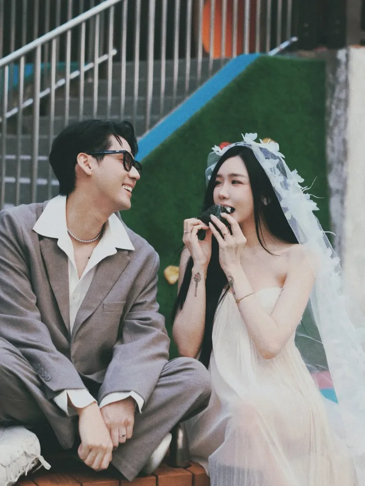 李玉璽分享婚紗照。晴空鳥提供