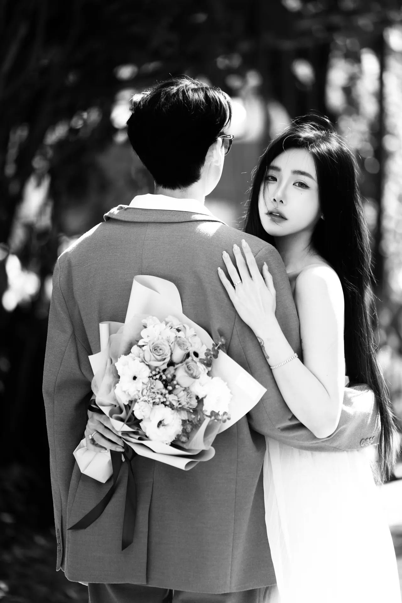 李玉玺分享多张婚纱照。晴空鸟提供