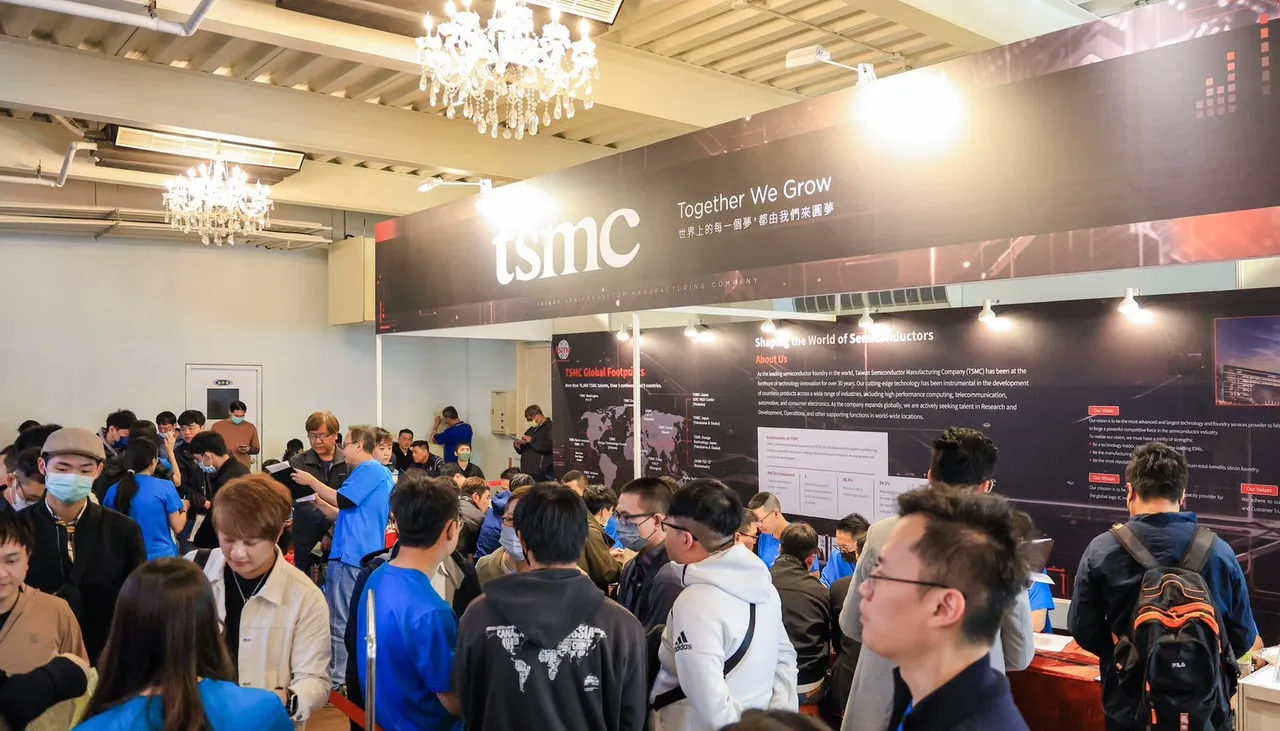 台积电薪酬、分红、职涯密度是外界公认的三大诱因，依旧是转职季时最热门选项。资料照片