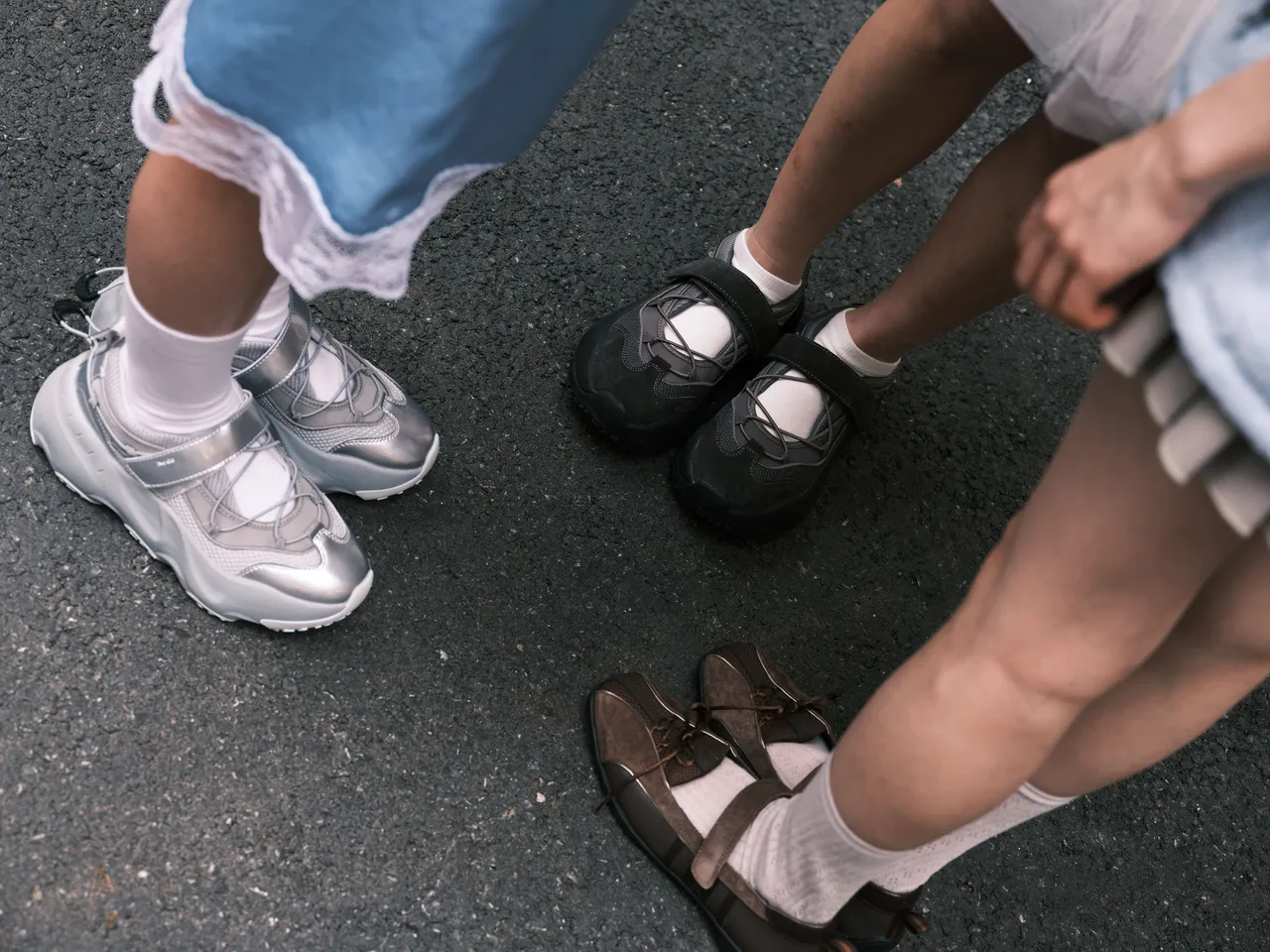 包括玛莉珍运动鞋、绑带运动芭蕾舞鞋都推出秋冬新款。品牌提供