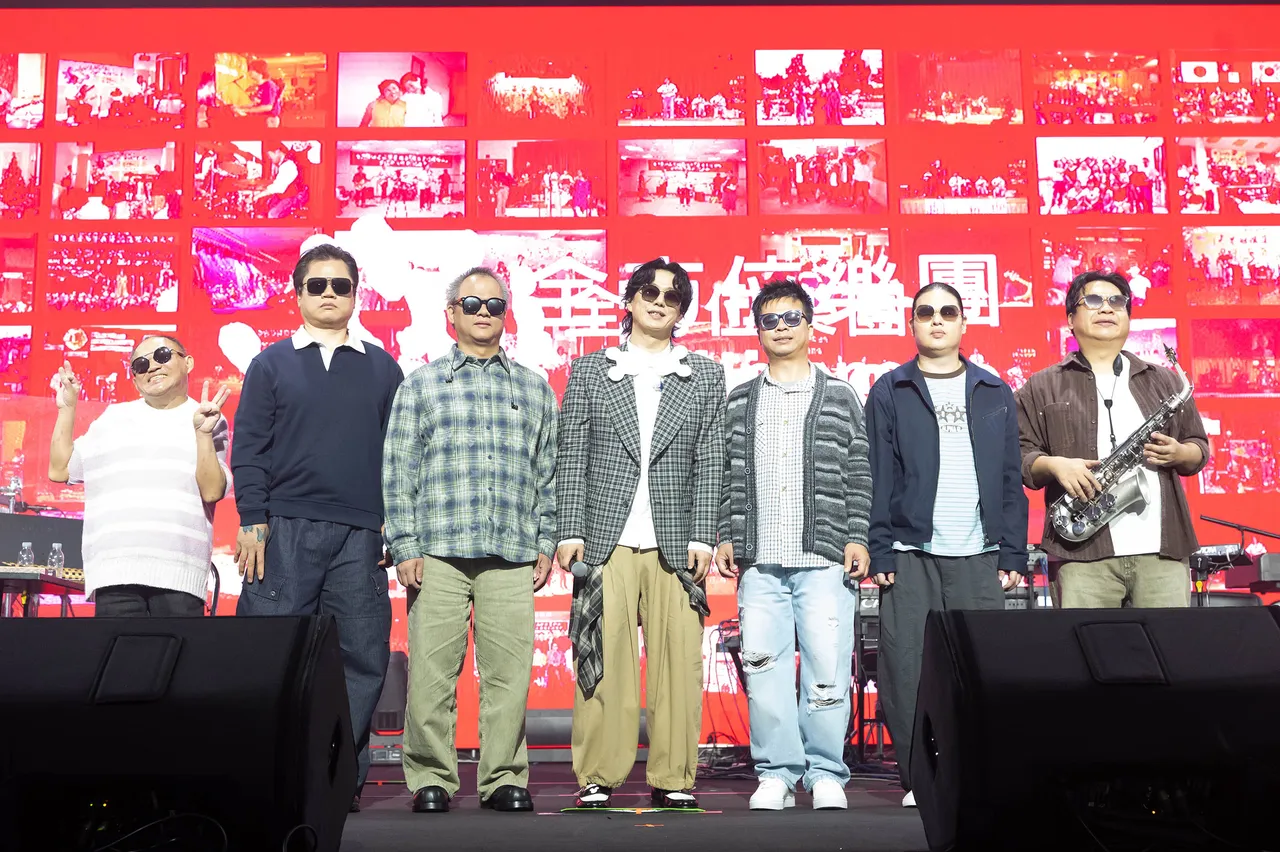 萧煌奇与全方位乐团携手带来精彩演出。中华民国身心障碍者艺文推广协会提供