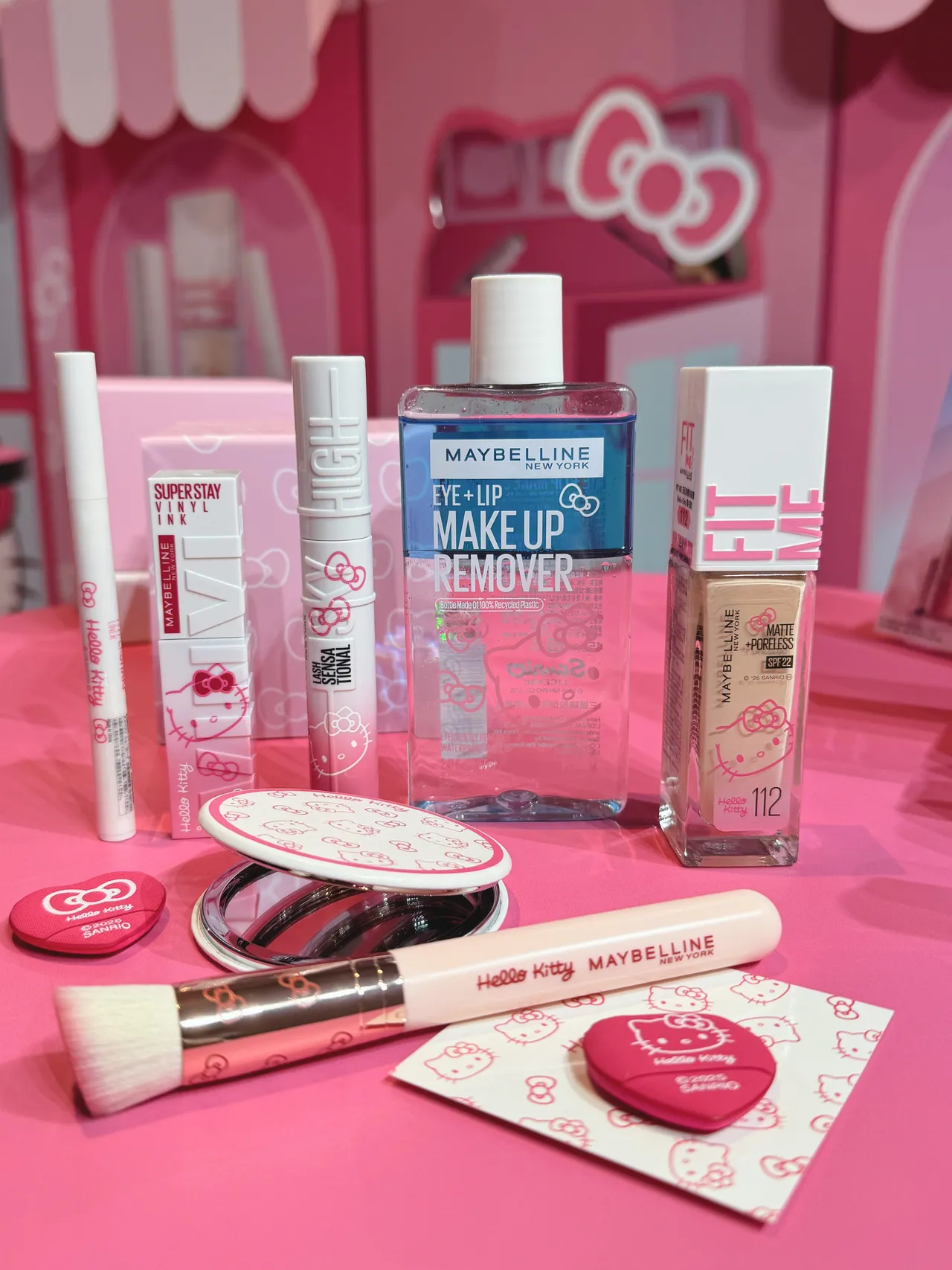 媚比琳 x HELLO KITTY联名系列。张家玲摄