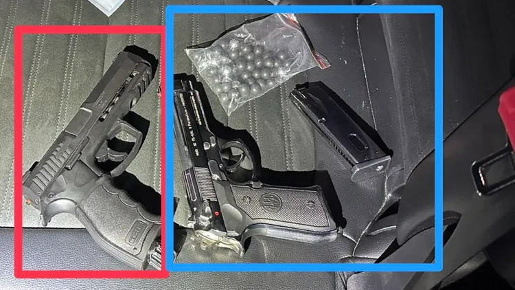 紅色框為鎮暴槍，藍色框為空氣槍。翻攝畫面