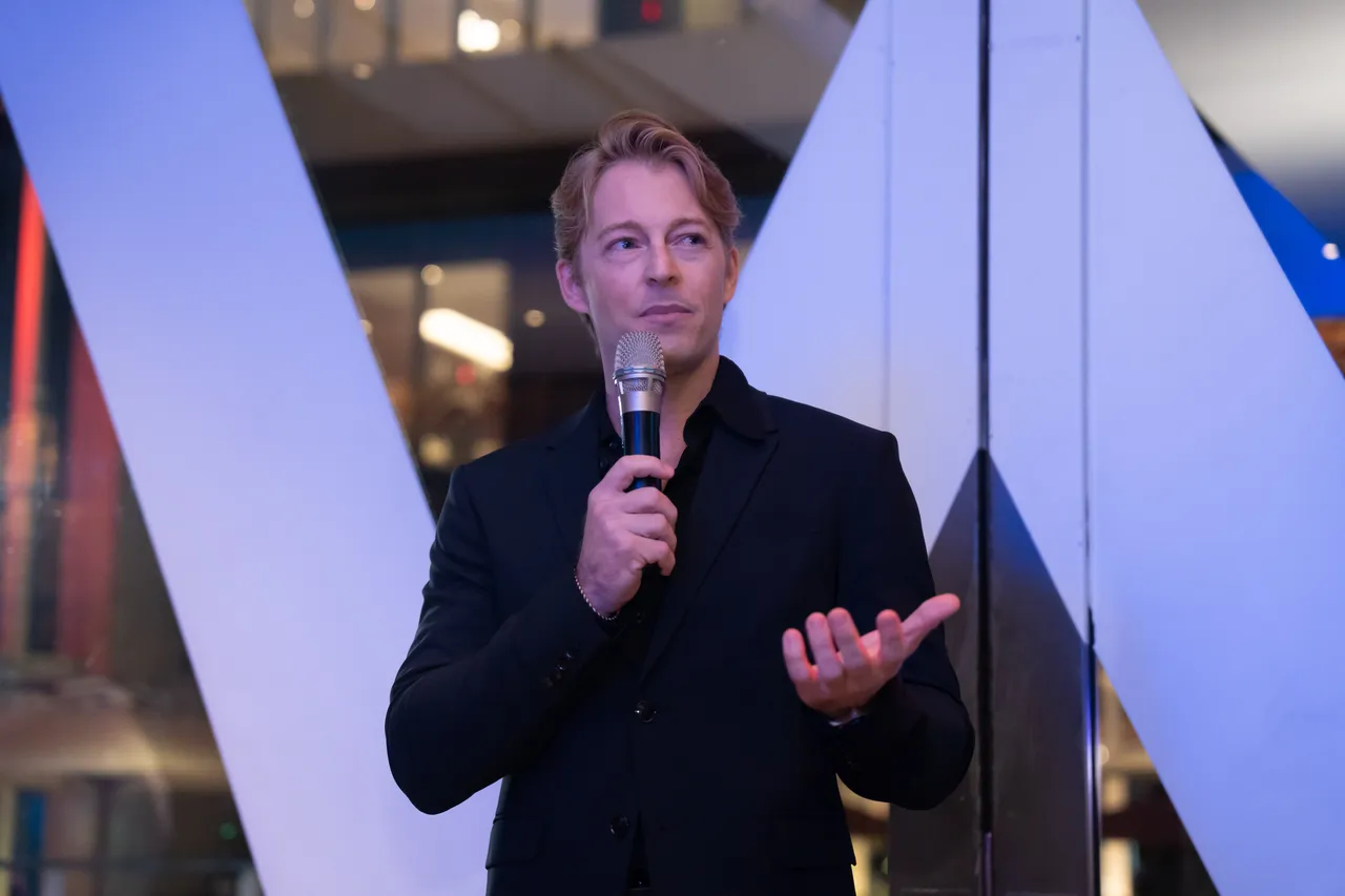 知名艺人法比欧（Fabio Grangeon）本次活动以导演身分参与，透过他的影像视角拍摄主题宣传短片。业者提供