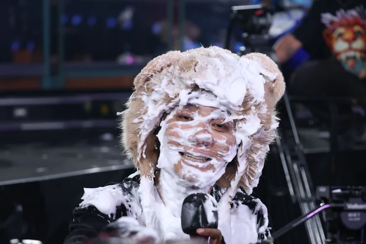 羅志祥玩瘋了。莊宗達攝