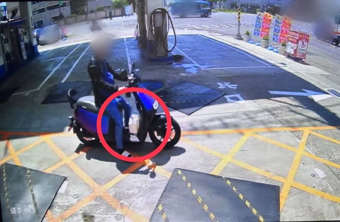 男子闯入前女友家中泼洒汽油！女呼救解围　莽男下场出炉