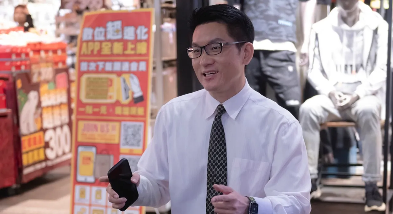 童仲彦同样被指控「诈领助理费」，判决结果却和高虹安大不同。翻摄童仲彦脸书