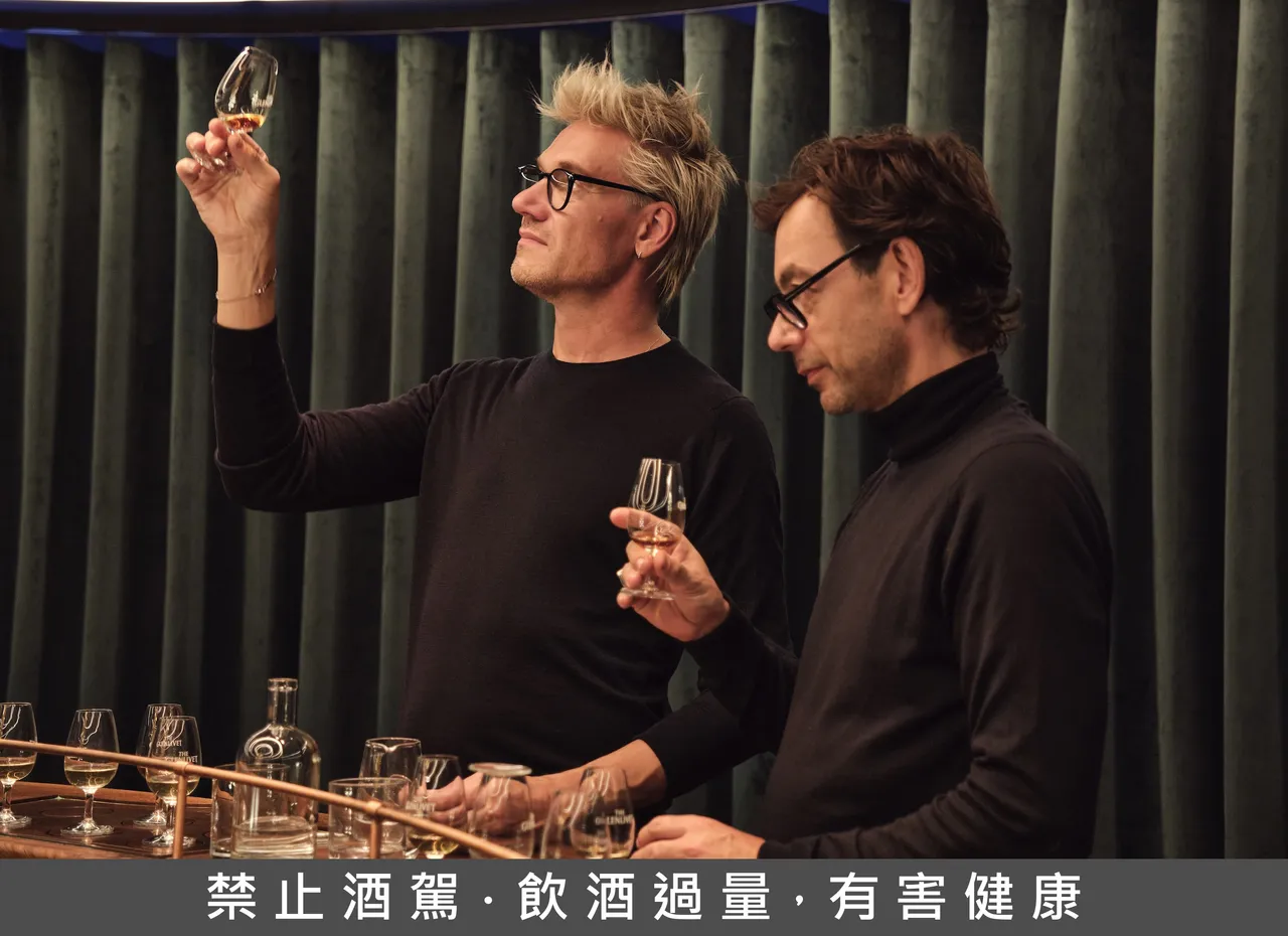 瑞典裔英国设计师 Fredrikson Stallard 创意团队参观格兰利威酒厂。业者提供