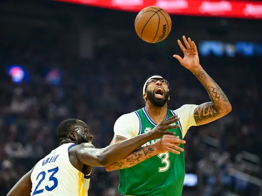 痛痛人？独行侠一哥戴维斯圣诞大战受伤　又得缺席好几场