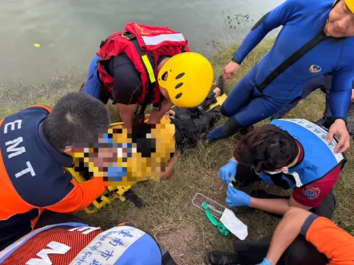 鱼塭作业传意外！哥哥眼见弟弟摔水中　警消救起送医仍不治