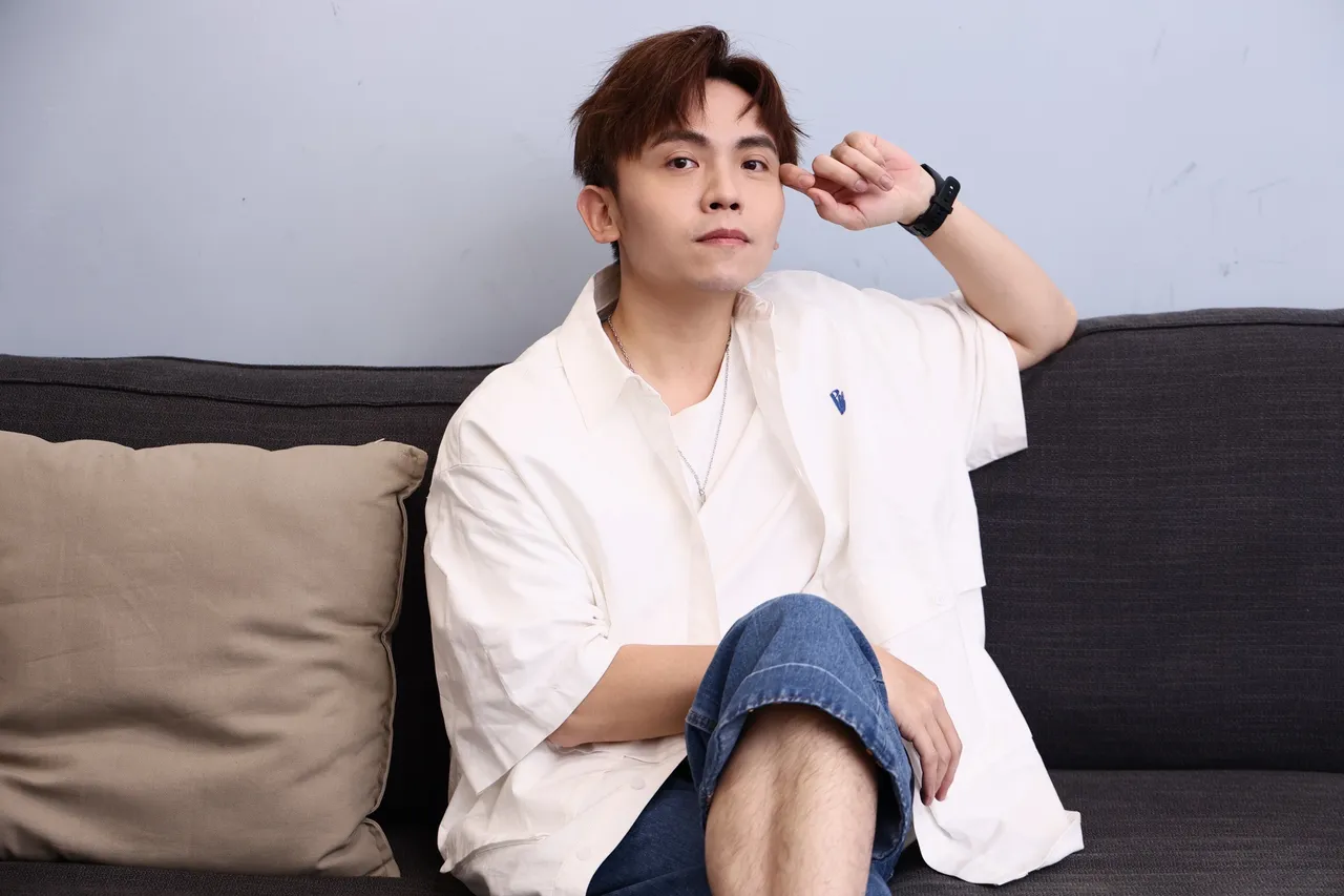 黄豪平担任2026年台北跨年晚会主持人。彭欣伟摄