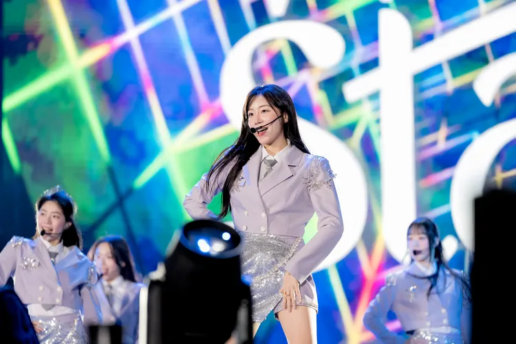 安芝儇（中）人氣高居不下。年代提供