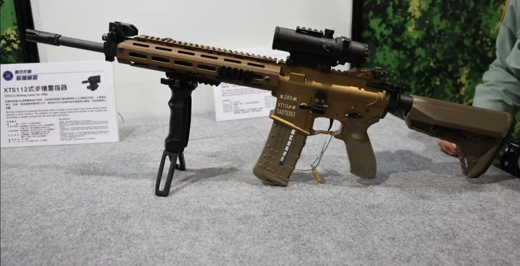 國軍T112新制式步槍。李俊毅攝影