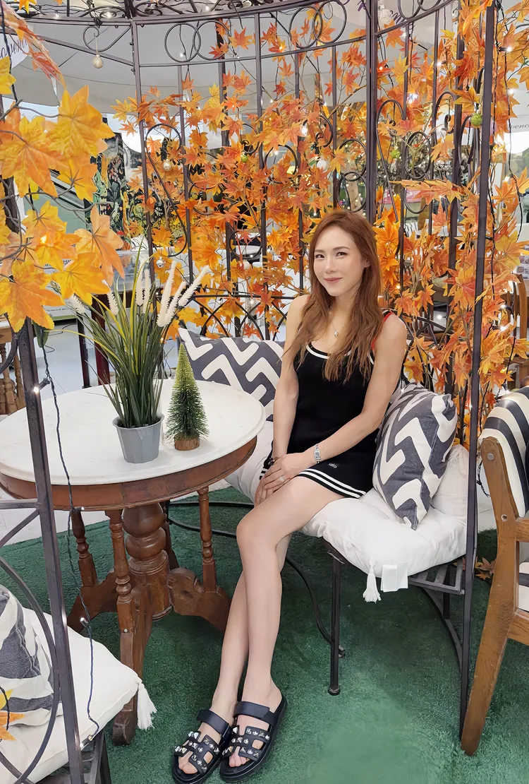 吳申梅與老公泰國補過浪漫耶誕節。喜上梅梢娛樂提供