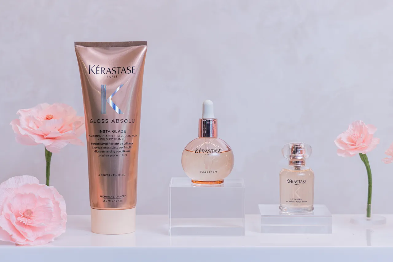 巴黎卡诗釉光香颂系列。品牌提供