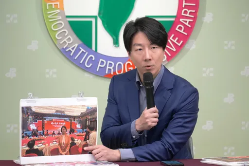 宪法法庭复活蓝委就赶去中国！吴峥要翁晓玲「跟台湾人民交代」