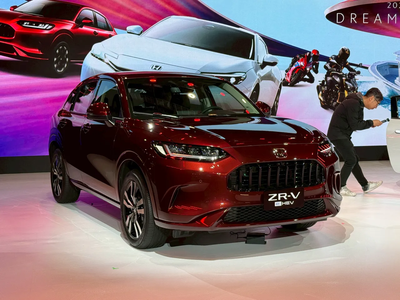 ZR-V采日本进口设定，产品定位介于HR-V与CR-V之间。林浩升摄