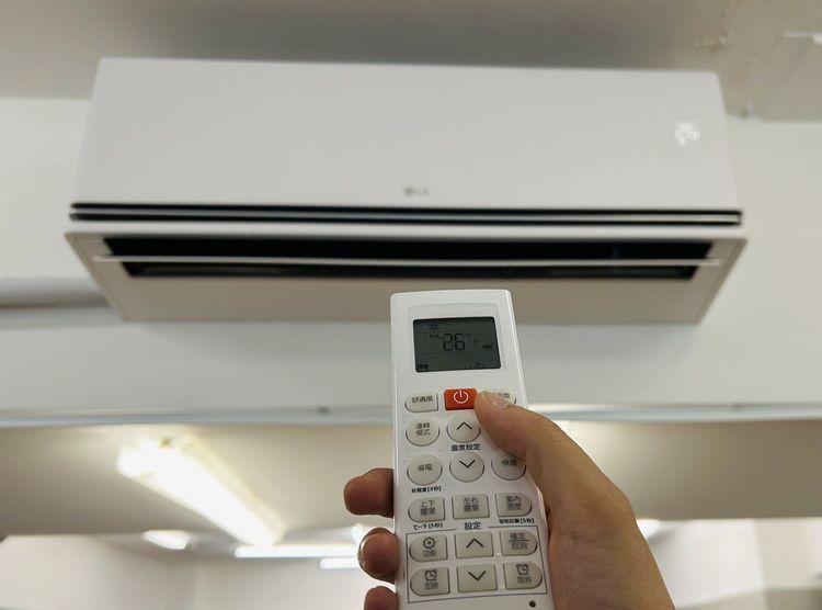 冷氣忘關4天竟要賠1.2萬元！補習班員工嚇壞求助　勞動部說話了