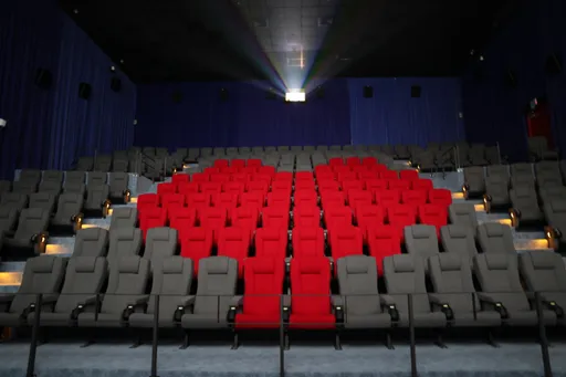 宏汇广场上电影院突然倒了！美丽新宏汇影城只营业到今天