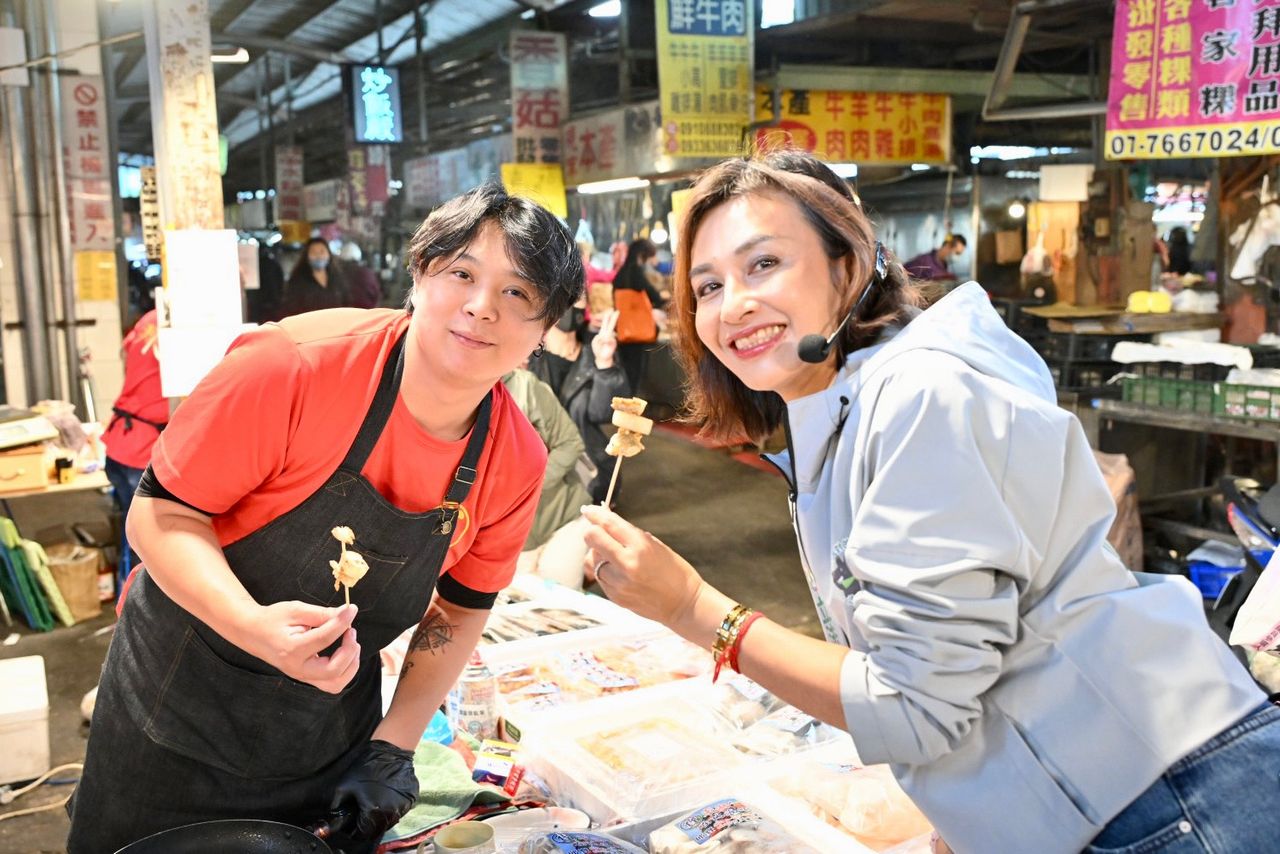 選市長拚人氣!掃前鎮瑞興市場 邱議瑩:我會延續高雄的好